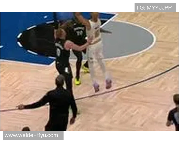 华子运球失误引发怒火三分绝杀小白终结比赛悬念